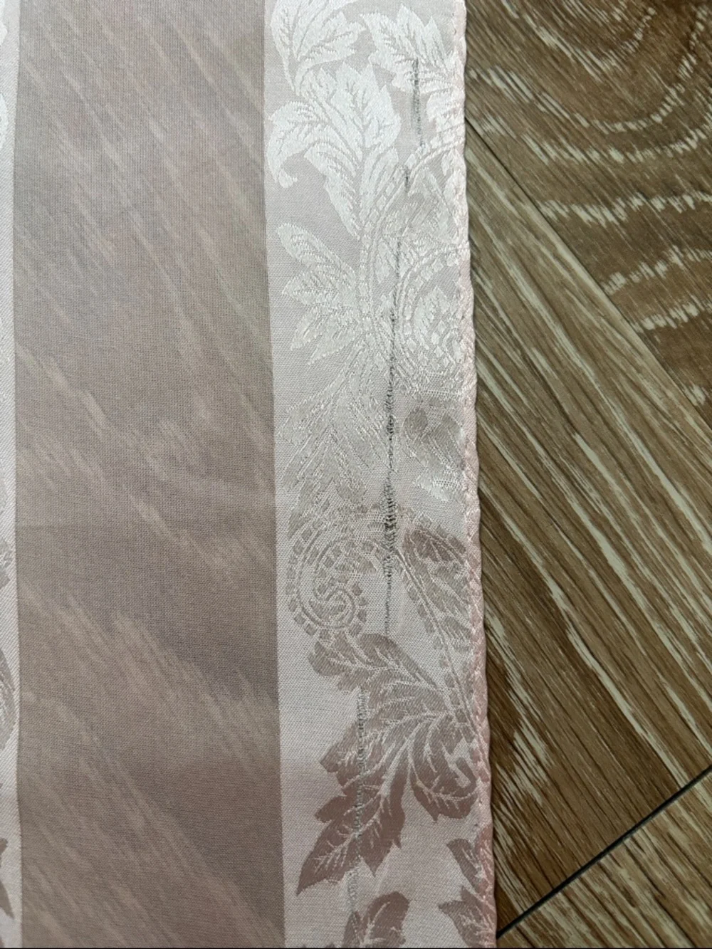 Oscar de la Renta light pink paisley print silk rectangular scarf